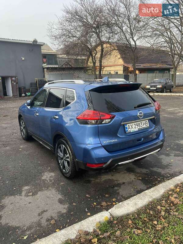 Внедорожник / Кроссовер Nissan X-Trail 2017 в Харькове