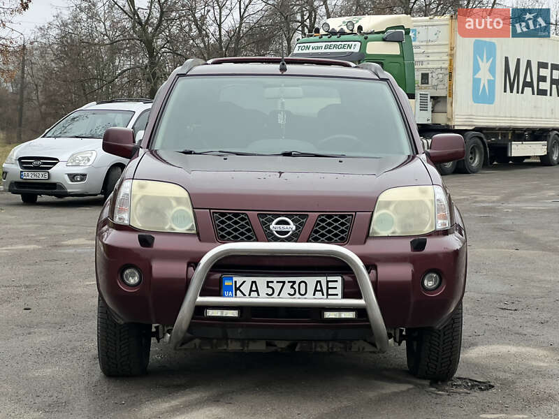 Позашляховик / Кросовер Nissan X-Trail 2005 в Києві фото 6 Позашляховик / Кросовер Nissan X-Trail 2005 в Києві