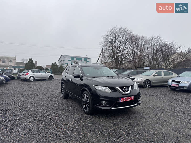 Внедорожник / Кроссовер Nissan X-Trail 2015 в Звенигородке