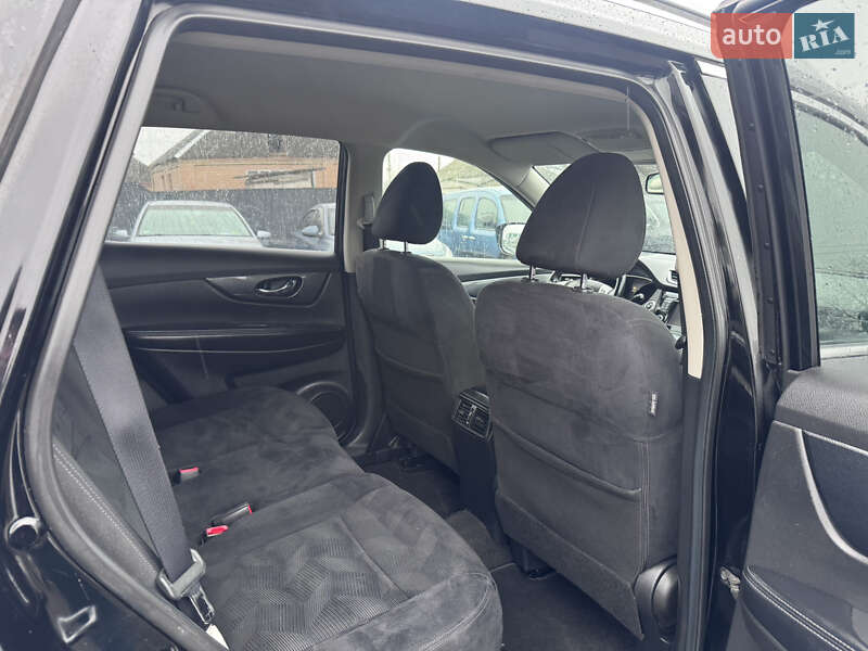 Внедорожник / Кроссовер Nissan X-Trail 2015 в Звенигородке