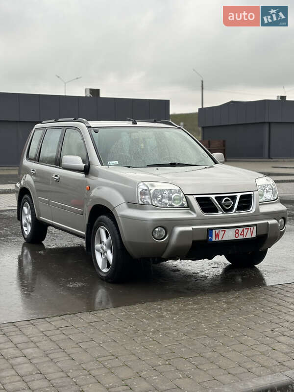Nissan X-Trail 2003