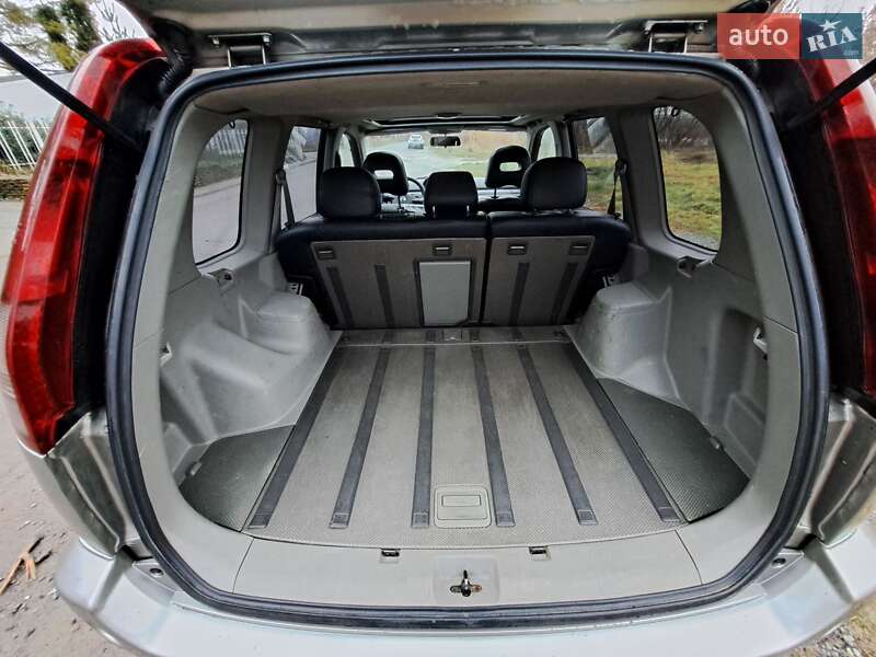 Внедорожник / Кроссовер Nissan X-Trail 2006 в Ровно