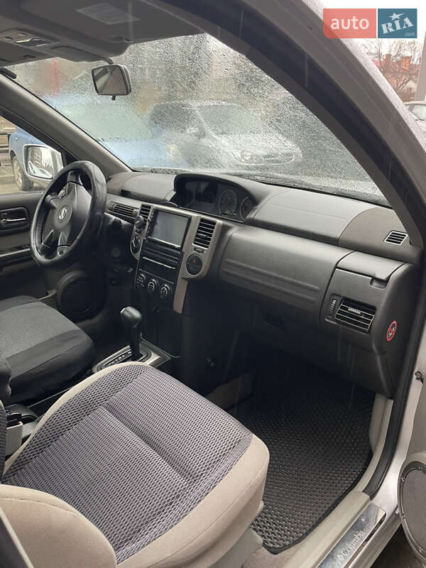 Позашляховик / Кросовер Nissan X-Trail 2006 в Южноукраїнську фото 13 Позашляховик / Кросовер Nissan X-Trail 2006 в Южноукраїнську