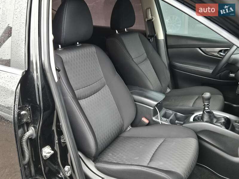 Внедорожник / Кроссовер Nissan X-Trail 2019 в Киеве