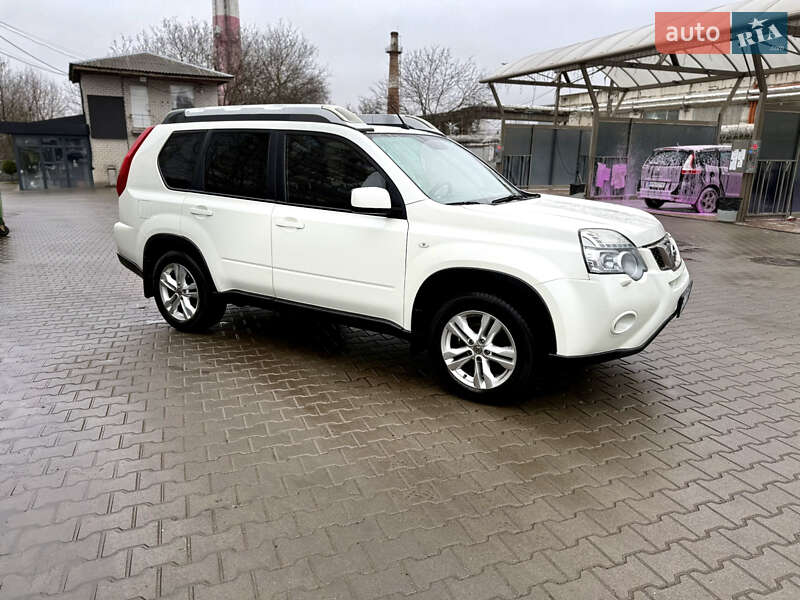 Внедорожник / Кроссовер Nissan X-Trail 2013 в Житомире фото 2 Внедорожник / Кроссовер Nissan X-Trail 2013 в Житомире