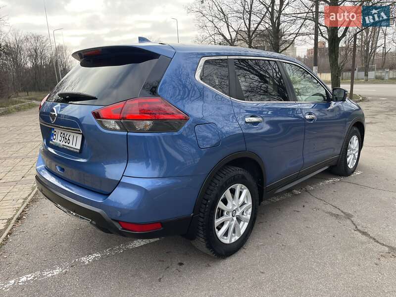 Позашляховик / Кросовер Nissan X-Trail 2017 в Києві