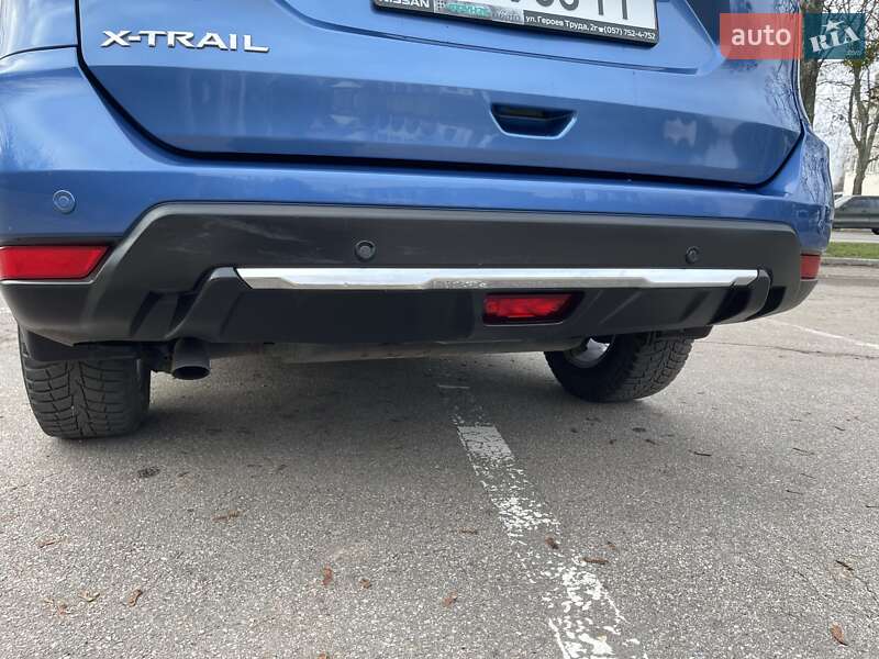 Позашляховик / Кросовер Nissan X-Trail 2017 в Києві