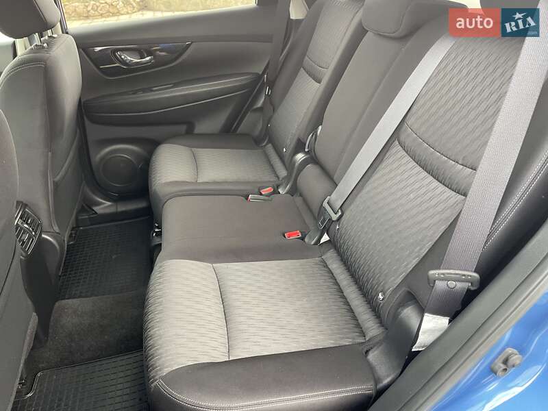 Позашляховик / Кросовер Nissan X-Trail 2017 в Києві