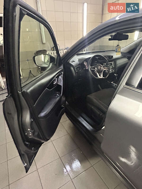 Внедорожник / Кроссовер Nissan X-Trail 2020 в Умани