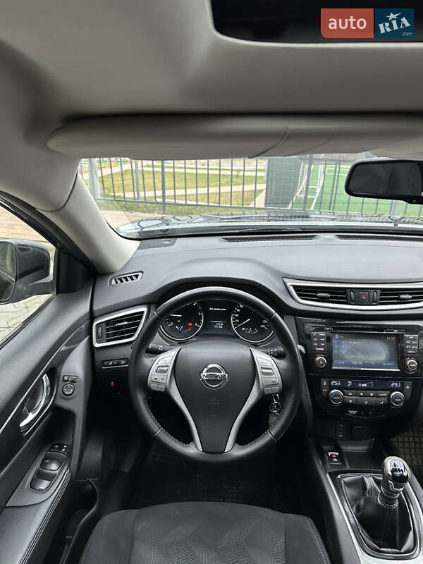 Внедорожник / Кроссовер Nissan X-Trail 2015 в Тернополе фото 86 Внедорожник / Кроссовер Nissan X-Trail 2015 в Тернополе