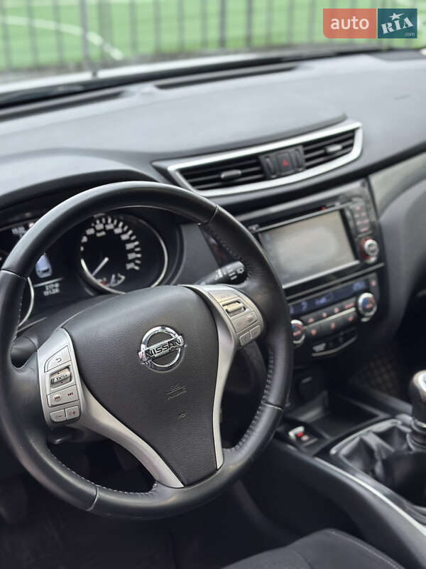 Внедорожник / Кроссовер Nissan X-Trail 2015 в Тернополе фото 91 Внедорожник / Кроссовер Nissan X-Trail 2015 в Тернополе