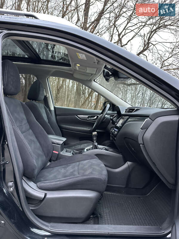 Внедорожник / Кроссовер Nissan X-Trail 2015 в Тернополе фото 99 Внедорожник / Кроссовер Nissan X-Trail 2015 в Тернополе