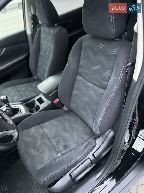 Внедорожник / Кроссовер Nissan X-Trail 2015 в Тернополе фото 104 Внедорожник / Кроссовер Nissan X-Trail 2015 в Тернополе