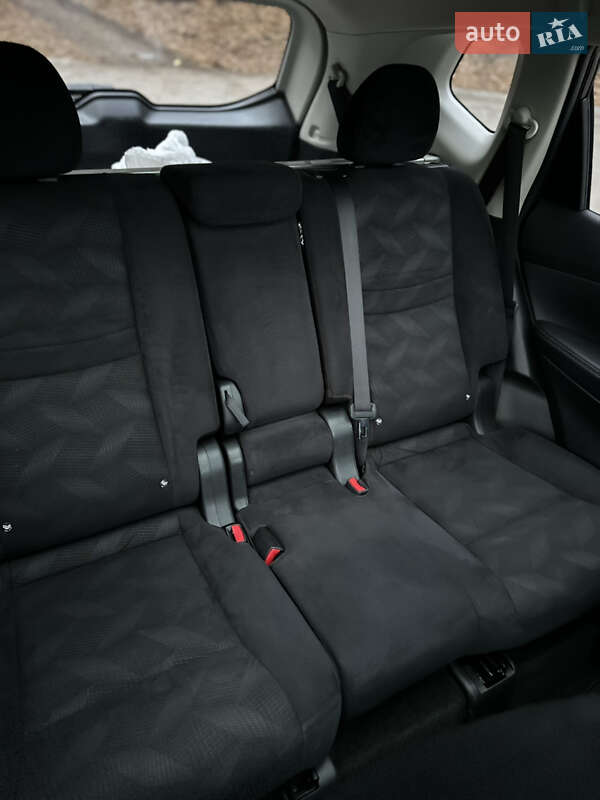 Внедорожник / Кроссовер Nissan X-Trail 2015 в Тернополе фото 129 Внедорожник / Кроссовер Nissan X-Trail 2015 в Тернополе