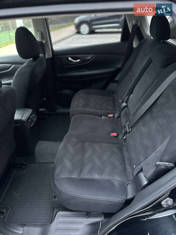 Внедорожник / Кроссовер Nissan X-Trail 2015 в Тернополе фото 133 Внедорожник / Кроссовер Nissan X-Trail 2015 в Тернополе