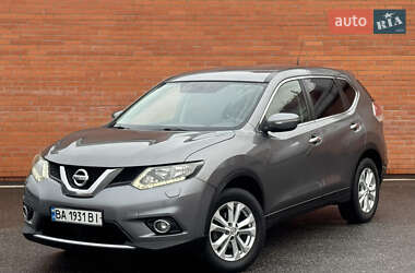 Внедорожник / Кроссовер Nissan X-Trail 2015 в Киеве