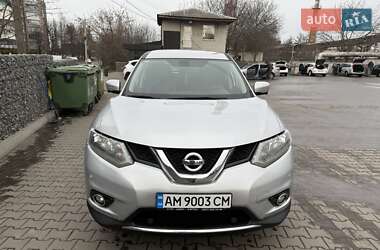 Внедорожник / Кроссовер Nissan X-Trail 2016 в Радомышле