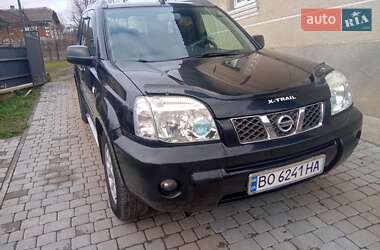 Внедорожник / Кроссовер Nissan X-Trail 2005 в Монастыриске