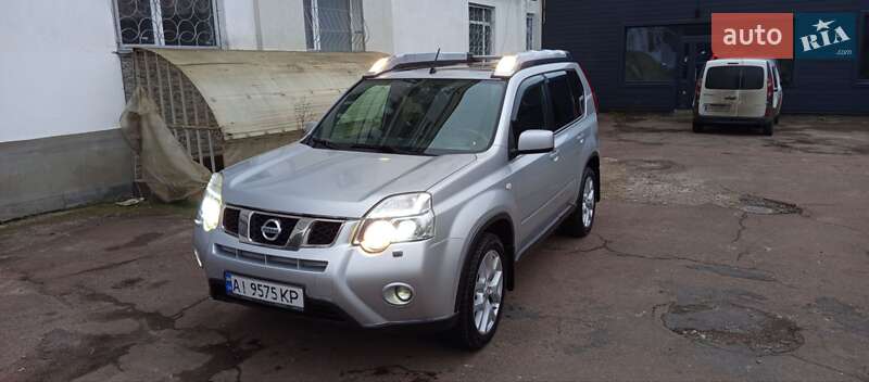 Позашляховик / Кросовер Nissan X-Trail 2011 в Житомирі