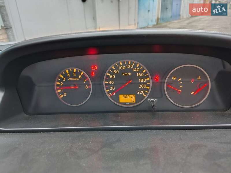 Позашляховик / Кросовер Nissan X-Trail 2003 в Києві