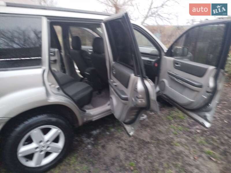 Позашляховик / Кросовер Nissan X-Trail 2003 в Чигирину