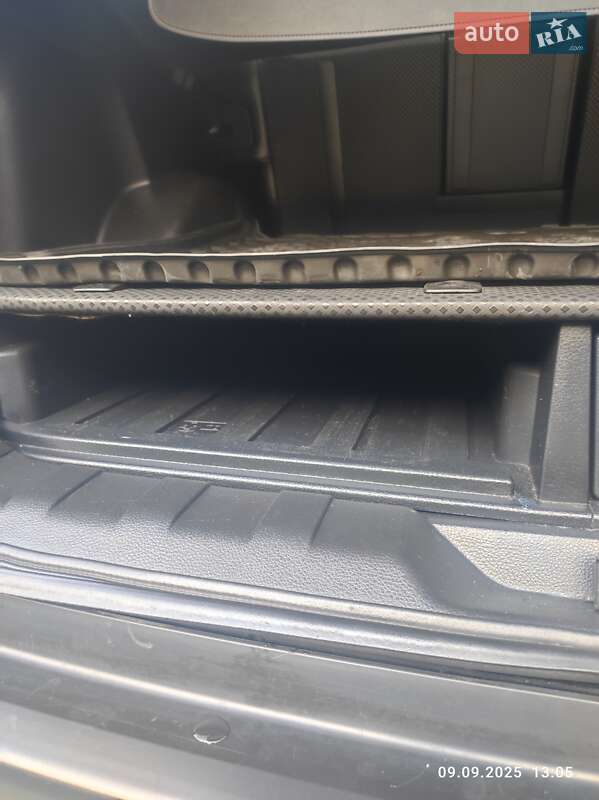 Позашляховик / Кросовер Nissan X-Trail 2014 в Коростишеві