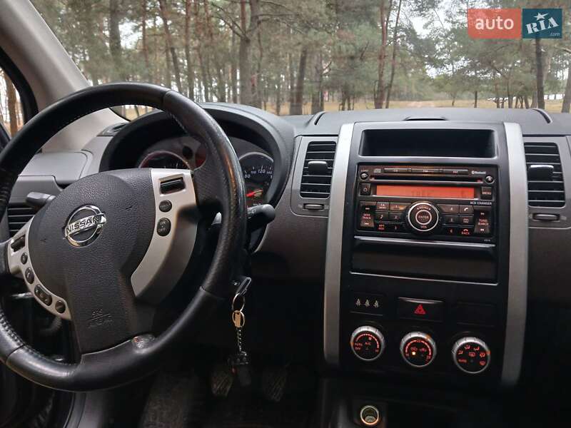 Позашляховик / Кросовер Nissan X-Trail 2008 в Вараші