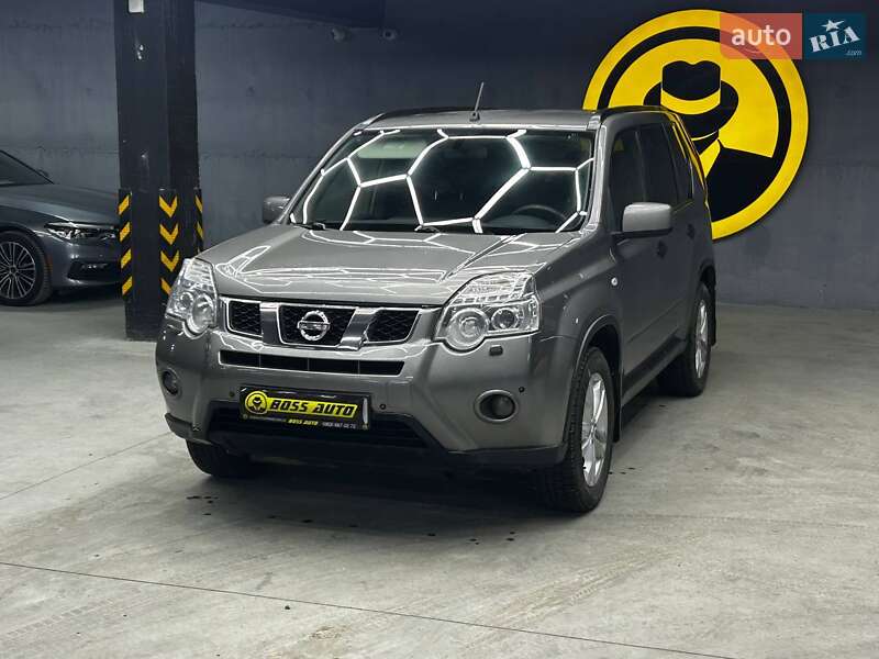 Позашляховик / Кросовер Nissan X-Trail 2012 в Чернівцях