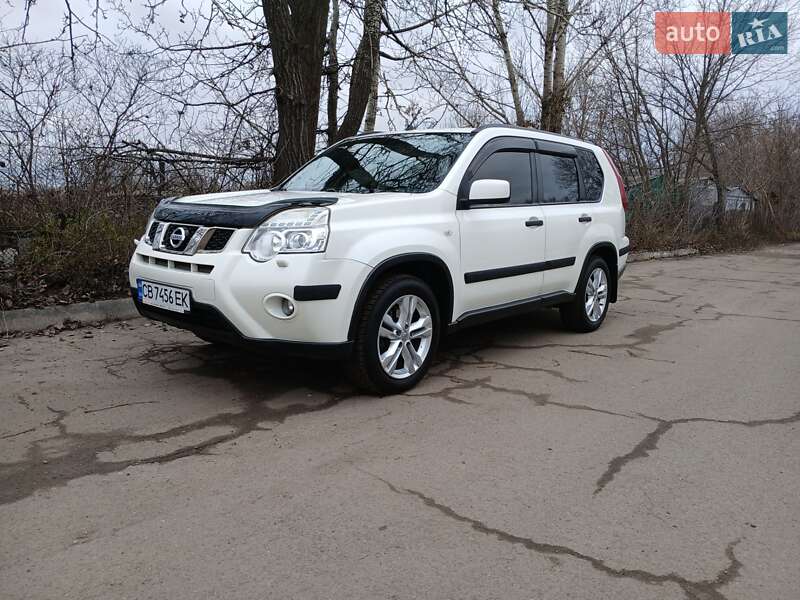 Позашляховик / Кросовер Nissan X-Trail 2011 в Києві