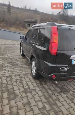 Внедорожник / Кроссовер Nissan X-Trail 2010 в Ужгороде