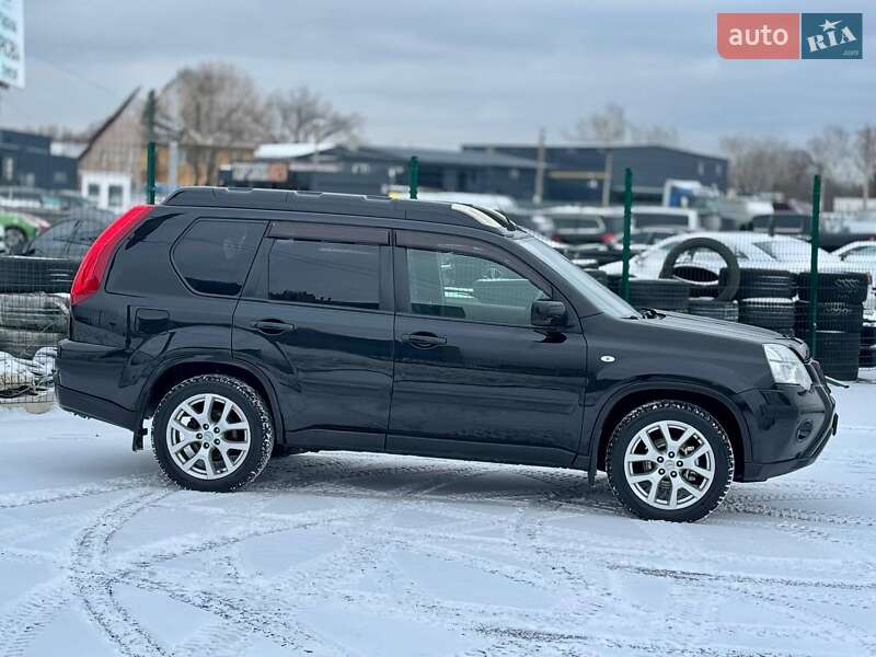 Позашляховик / Кросовер Nissan X-Trail 2011 в Києві