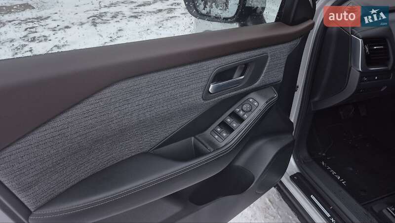 Позашляховик / Кросовер Nissan X-Trail 2023 в Черкасах