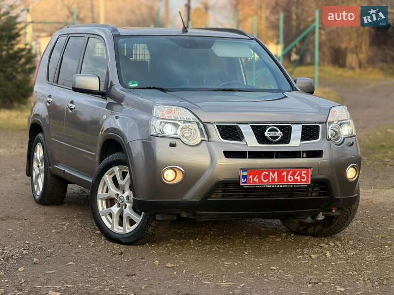 Позашляховик / Кросовер Nissan X-Trail 2012 в Долині