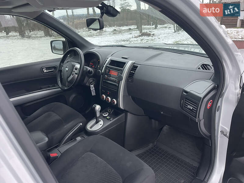 Позашляховик / Кросовер Nissan X-Trail 2012 в Смілі