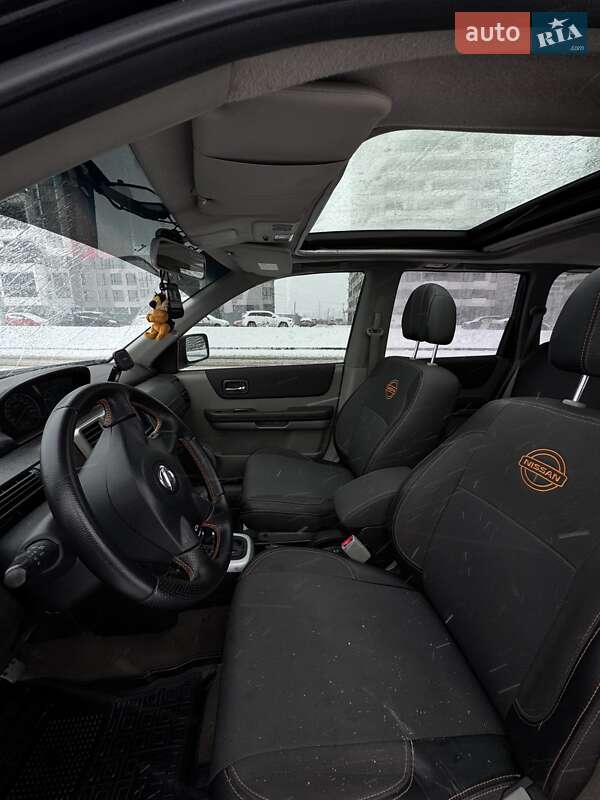 Позашляховик / Кросовер Nissan X-Trail 2005 в Києві