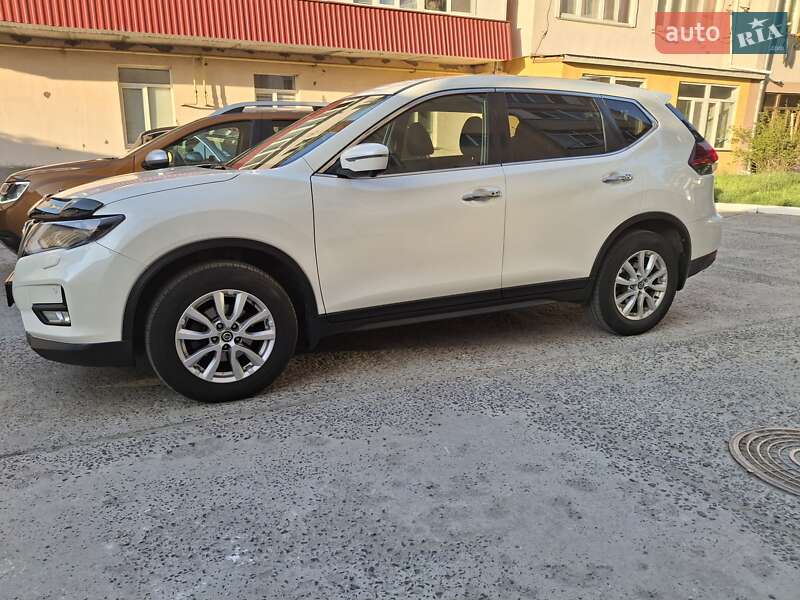 Внедорожник / Кроссовер Nissan X-Trail 2018 в Хмельницком фото 2 Внедорожник / Кроссовер Nissan X-Trail 2018 в Хмельницком