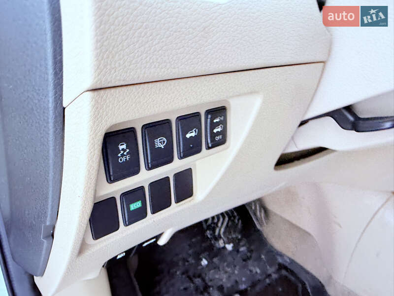 Позашляховик / Кросовер Nissan X-Trail 2014 в Харкові