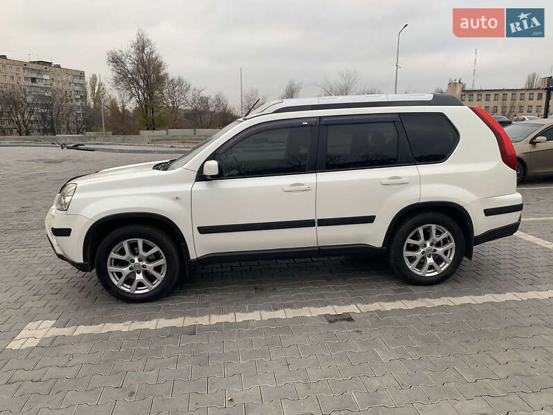 Позашляховик / Кросовер Nissan X-Trail 2011 в Кривому Розі