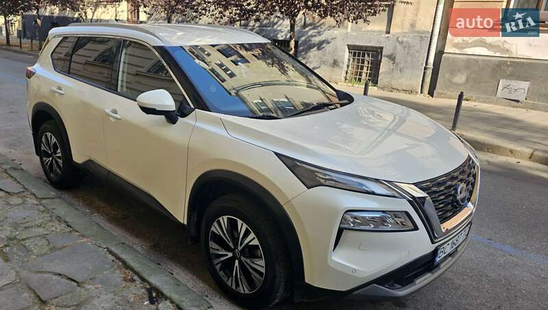 Внедорожник / Кроссовер Nissan X-Trail 2023 в Львове