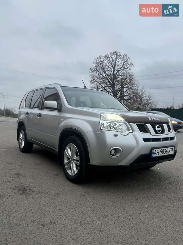 Внедорожник / Кроссовер Nissan X-Trail 2011 в Днепре