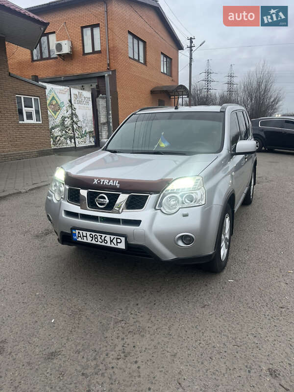 Внедорожник / Кроссовер Nissan X-Trail 2011 в Днепре