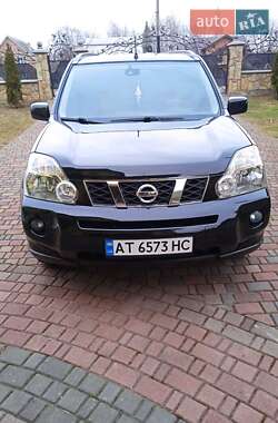 Внедорожник / Кроссовер Nissan X-Trail 2007 в Надворной