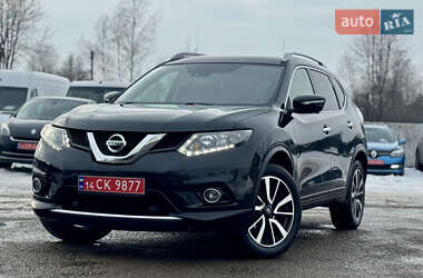 Внедорожник / Кроссовер Nissan X-Trail 2016 в Калуше
