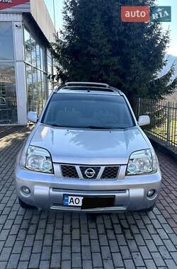 Позашляховик / Кросовер Nissan X-Trail 2005 в Хусті