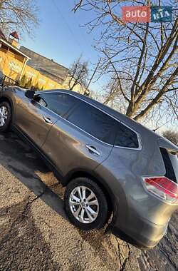 Внедорожник / Кроссовер Nissan X-Trail 2015 в Вознесенске