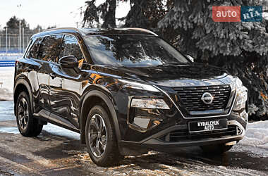 Позашляховик / Кросовер Nissan X-Trail 2024 в Києві