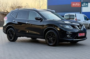 Позашляховик / Кросовер Nissan X-Trail 2017 в Рівному