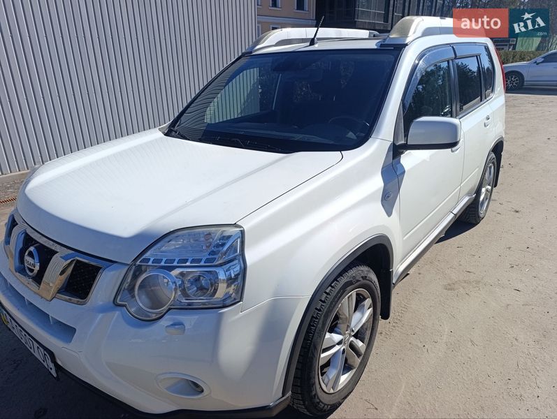 Внедорожник / Кроссовер Nissan X-Trail 2013 в Киеве
