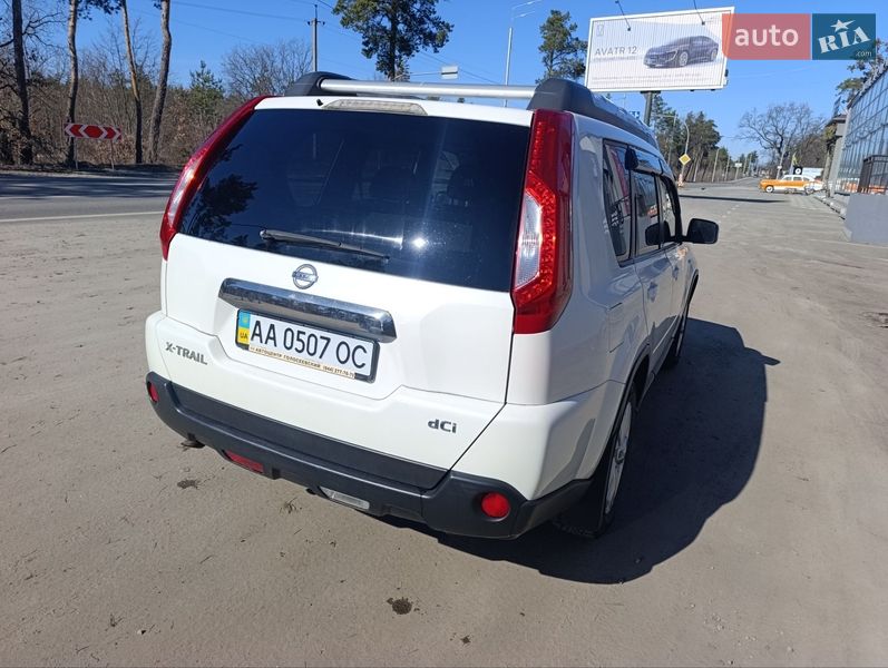 Внедорожник / Кроссовер Nissan X-Trail 2013 в Киеве