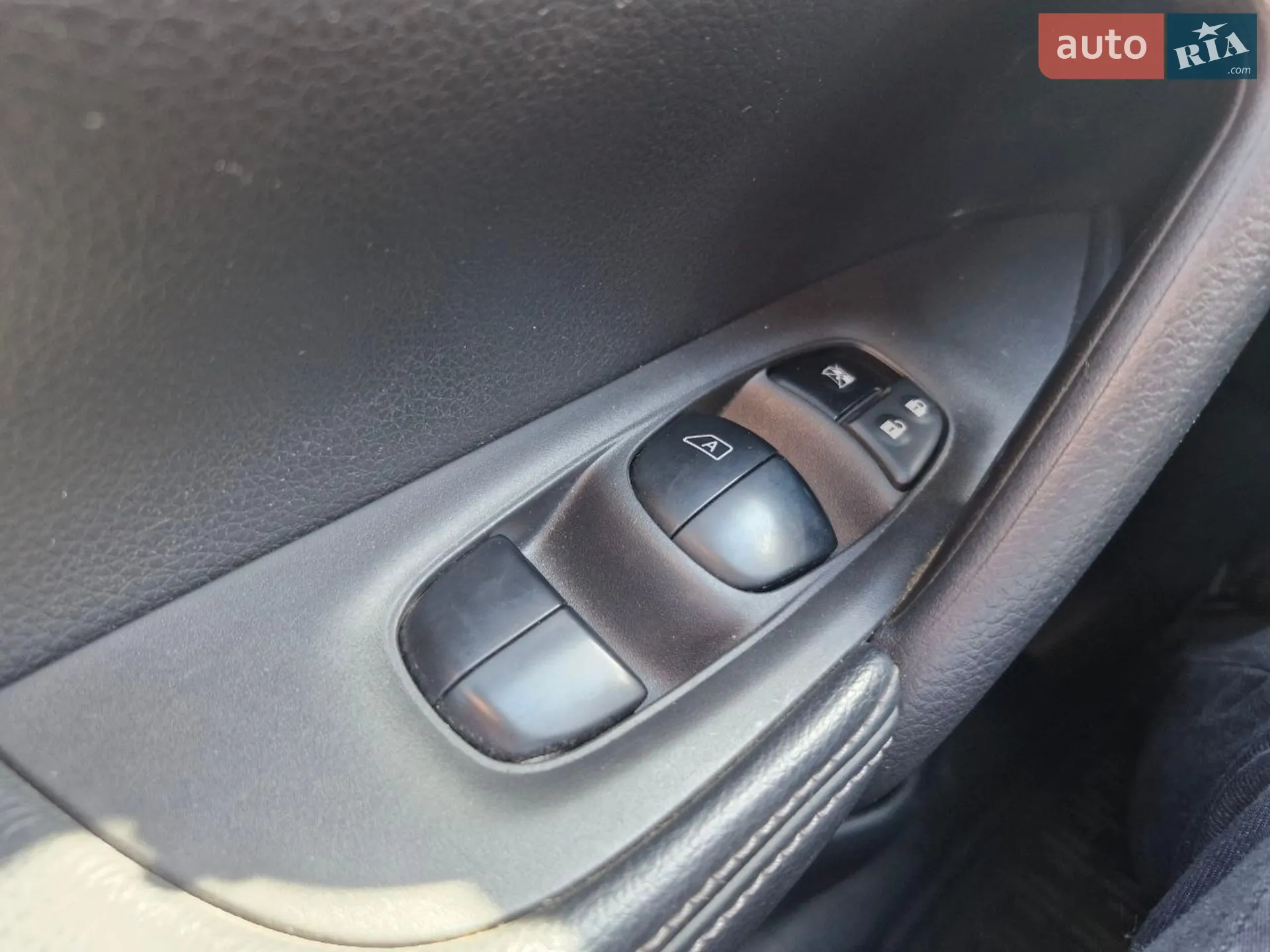 2016 Nissan X-Trail - мініатюра 21